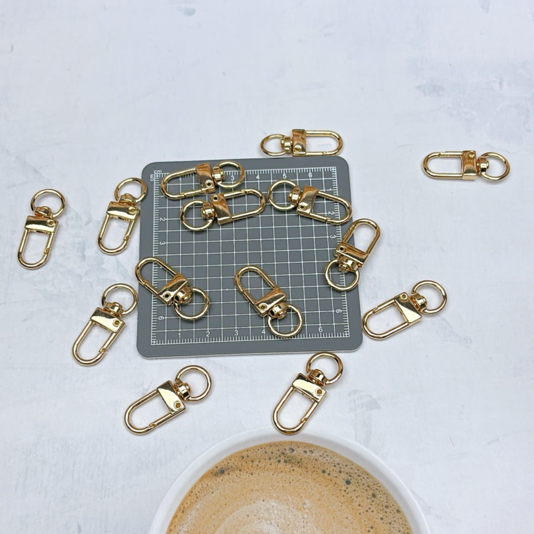 バネ式金具パーツ - 使いやすくてしっかり留まるチャーム用パーツ   54番